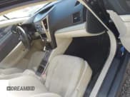 ✅ 2012 Subaru Outback 2.5i • VIN: 4S4BRBAC9C3301741 • Lot: 43732882. Wystawiony na IAAI z przebiegiem 180 513 mil. Bezpłatny archiwum sprzedaży aukcyjnych z USA i szczegółowy raport historii pojazdu na DreamBid. Zdjęcie 5.