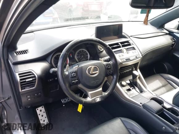 ✅ 2020 Lexus NX 300 F Sport • VIN: JTJSARBZ8L2168805 • Lot: 42455378. Wystawiony na IAAI z przebiegiem 62 419 mil. Bezpłatny archiwum sprzedaży aukcyjnych z USA i szczegółowy raport historii pojazdu na DreamBid. Zdjęcie 20.