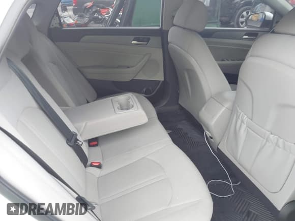 ✅ 2018 Hyundai Sonata SEL • VIN: 5NPE34AF5JH631371 • Лот: 43067374. Опубликован ранее на IAAI с пробегом 53 487 миль. Бесплатный доступ к архиву аукционных продаж из США и подробный отчёт об истории автомобиля на DreamBid. Изображение 8.