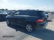 ✅ 2013 Mercedes-Benz M 350 • VIN: 4JGDA5JB6DA240550 • Lot: 43103254. Wystawiony na IAAI z przebiegiem 115 537 mil. Bezpłatny archiwum sprzedaży aukcyjnych z USA i szczegółowy raport historii pojazdu na DreamBid. Zdjęcie 3.