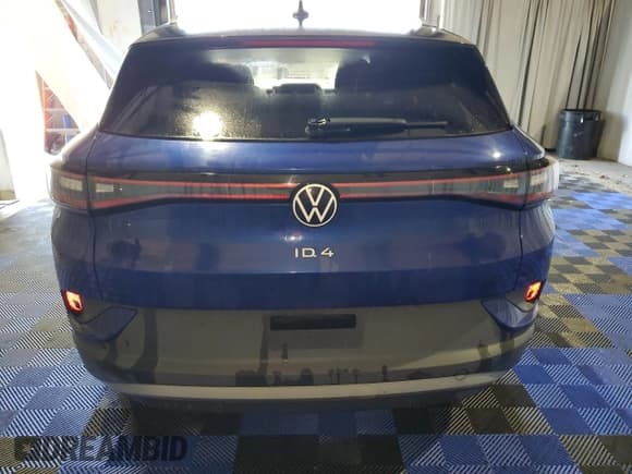 ✅ 2021 Volkswagen ID.4 Pro S • VIN: WVGKMPE27MP040133 • Lot: 66865195. Listed on Copart with 100,417 mi. Free auction sales archive from the USA and detailed vehicle history report at DreamBid. Image 6.