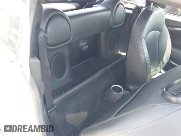 ✅ 2014 MINI Coupe S • VIN: WMWSX3C55ET772879 • Lot: 42979439. Listed on IAAI with 102,797 mi. Free auction sales archive from the USA and detailed vehicle history report at DreamBid. Image 8.