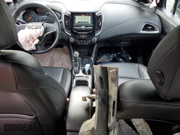 ✅ 2017 Chevrolet Cruze Premier • VIN: 1G1BF5SM3H7114686 • Lot: 37213653. Listed on Copart with 61,587 mi. Free auction sales archive from the USA and detailed vehicle history report at DreamBid. Image 8.