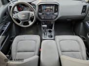 ✅ 2020 Chevrolet Colorado 4WD Work Truck • VIN: 1GCGTBENXL1190815 • Lot: 94161965. Wystawiony na Copart z przebiegiem 138 729 mil. Bezpłatny archiwum sprzedaży aukcyjnych z USA i szczegółowy raport historii pojazdu na DreamBid. Zdjęcie 8.