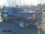 2006 Chevrolet Silverado 1500 LT3 z VIN 1GCEK19Z56Z189739, wystawiony jako IAAI lot #41748421 z przebiegiem 168 700 mil mil oraz . Historia ofert i sprzedaży dostępna na DreamBid. Obrazek 3.