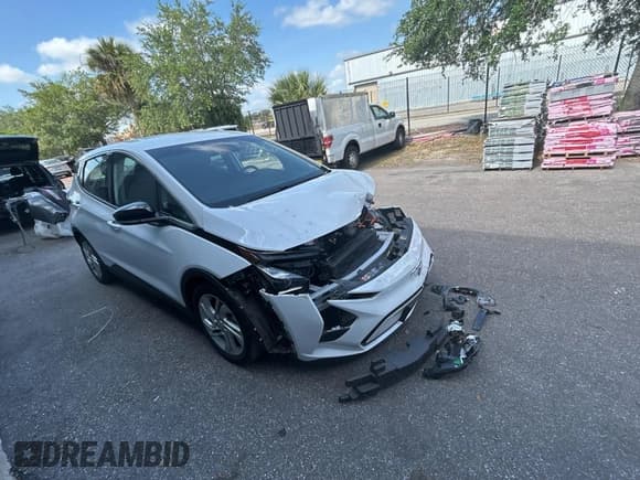 ✅ 2023 Chevrolet Bolt EV 1LT • VIN: 1G1FW6S07P4195101 • Lot: 54505885. Wystawiony na Copart z przebiegiem 45 364 mil. Bezpłatny archiwum sprzedaży aukcyjnych z USA i szczegółowy raport historii pojazdu na DreamBid. Zdjęcie 1.