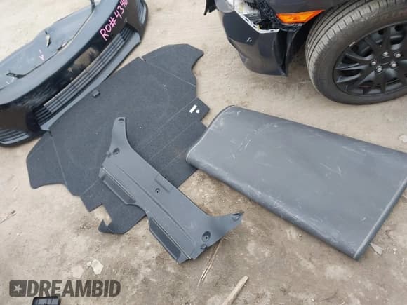 ✅ 2013 Toyota Camry SE • VIN: 4T1BF1FK8DU652932 • Lot: 43694998. Wystawiony na IAAI z przebiegiem 83 275 mil. Bezpłatny archiwum sprzedaży aukcyjnych z USA i szczegółowy raport historii pojazdu na DreamBid. Zdjęcie 12.