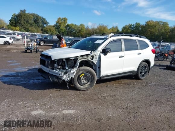 ✅ 2023 Subaru Ascent Onyx Limited • VIN: 4S4WMAKD7P3443190 • Lot: 43569722. Wystawiony na IAAI z przebiegiem 14 115 mil. Bezpłatny archiwum sprzedaży aukcyjnych z USA i szczegółowy raport historii pojazdu na DreamBid. Zdjęcie 2.