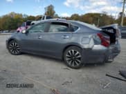✅ 2018 Nissan Altima SV • VIN: 1N4AL3AP2JC238317 • Лот: 82512785. Опубликован ранее на Copart с пробегом 107 118 миль. Бесплатный доступ к архиву аукционных продаж из США и подробный отчёт об истории автомобиля на DreamBid. Изображение 2.