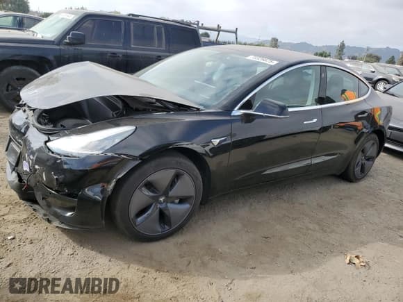 ✅ 2018 Tesla Model 3 Long Range Battery • VIN: 5YJ3E1EA7JF152124 • Lot: 70326675. Wystawiony na Copart z przebiegiem 94 640 mil. Bezpłatny archiwum sprzedaży aukcyjnych z USA i szczegółowy raport historii pojazdu na DreamBid. Zdjęcie 1.