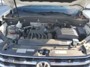 ✅ 2019 Volkswagen Atlas SE • VIN: 1V2WR2CA2KC537663 • Lot: 90953795. Wystawiony na Copart z przebiegiem 88 872 mil. Bezpłatny archiwum sprzedaży aukcyjnych z USA i szczegółowy raport historii pojazdu na DreamBid. Zdjęcie 12.