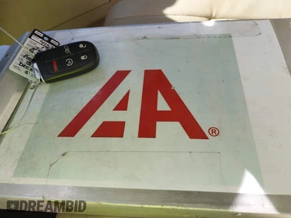 ✅ 2017 Jeep Grand Cherokee Limited • VIN: 1C4RJEBG7HC779273 • Lot: 43579363. Listed on IAAI with 205,048 mi. Free auction sales archive from the USA and detailed vehicle history report at DreamBid. Image 11.