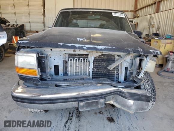 ✅ 1993 Ford Bronco Custom • VIN: 1FMEU15H2PLA65340 • Lot: 74177884. Listed on Copart with 277,399 mi. Free auction sales archive from the USA and detailed vehicle history report at DreamBid. Image 5.