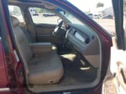 ✅ 1999 Lincoln Town Car Signature • VIN: 1LNHM82W7XY654671 • Lot: 43651311. Listed on IAAI with 177,664 mi. Free auction sales archive from the USA and detailed vehicle history report at DreamBid. Image 5.