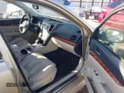 ✅ 2010 Subaru Legacy Limited Moon • VIN: 4S3BMCK65A3225840 • Lot: 43639761. Wystawiony na IAAI z przebiegiem 234 982 mil. Bezpłatny archiwum sprzedaży aukcyjnych z USA i szczegółowy raport historii pojazdu na DreamBid. Zdjęcie 5.