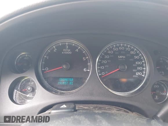 ✅ 2007 Chevrolet Silverado 1500 • VIN: 1GCFK19Y07Z616323 • Lot: 42637873. Wystawiony na IAAI z przebiegiem 191 057 mil. Bezpłatny archiwum sprzedaży aukcyjnych z USA i szczegółowy raport historii pojazdu na DreamBid. Zdjęcie 7.