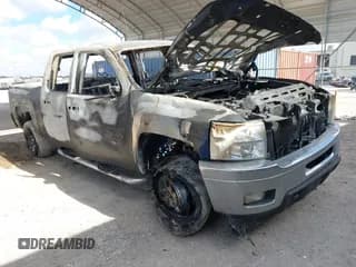 ✅ 2013 Chevrolet Silverado 2500HD LT • VIN: 1GC1KXCG2DF107621 • Lot: 43451311. Wystawiony na IAAI z przebiegiem 175 525 mil. Bezpłatny archiwum sprzedaży aukcyjnych z USA i szczegółowy raport historii pojazdu na DreamBid. Zdjęcie 1.