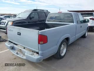 ✅ 2002 Chevrolet S-10 LS • VIN: 1GCCS19WX28104567 • Лот: 41313360. Опубликован ранее на IAAI с пробегом 133 400 миль. Бесплатный доступ к архиву аукционных продаж из США и подробный отчёт об истории автомобиля на DreamBid. Изображение 4.