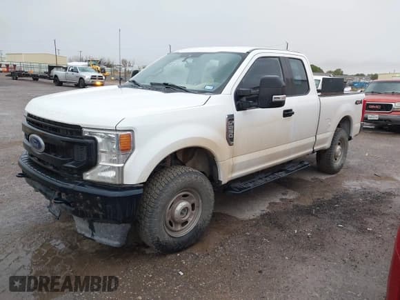 ✅ 2022 Ford F-250 XL • VIN: 1FT7X2B67NEF29253 • Лот: 43422167. Опубликован ранее на IAAI с пробегом 171 777 миль. Бесплатный доступ к архиву аукционных продаж из США и подробный отчёт об истории автомобиля на DreamBid. Изображение 17.