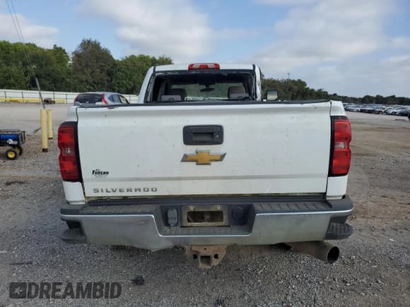 ✅ 2016 Chevrolet Silverado 2500HD Work Truck • VIN: 1GC1KUE83GF150177 • Лот: 84559185. Опубликован ранее на Copart с пробегом 297 503 миль. Бесплатный доступ к архиву аукционных продаж из США и подробный отчёт об истории автомобиля на DreamBid. Изображение 6.