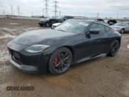 ✅ 2024 Nissan Z Performance • VIN: JN1BZ4BH6RM361251 • Lot: 54354075. Wystawiony na Copart z przebiegiem 21 289 mil. Bezpłatny archiwum sprzedaży aukcyjnych z USA i szczegółowy raport historii pojazdu na DreamBid. Zdjęcie 1.