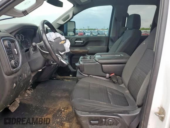 ✅ 2022 Chevrolet Silverado 2500HD LT • VIN: 1GC2YNE71NF148523 • Лот: 70276165. Опубликован ранее на Copart с пробегом Не указан. Бесплатный доступ к архиву аукционных продаж из США и подробный отчёт об истории автомобиля на DreamBid. Изображение 7.