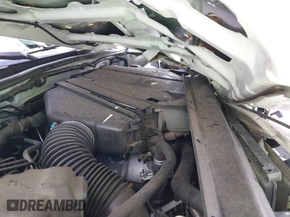 ✅ 2015 Toyota Tacoma PreRunner • VIN: 3TMJU4GN8FM184580 • Lot: 41409861. Wystawiony na IAAI z przebiegiem 185 176 mil. Bezpłatny archiwum sprzedaży aukcyjnych z USA i szczegółowy raport historii pojazdu na DreamBid. Zdjęcie 10.