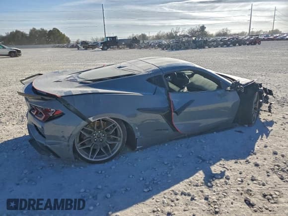 ✅ 2025 Chevrolet Corvette 2LZ • VIN: 1G1YE2D38S5607783 • Lot: 90109725. Listed on Copart with Not provided. Free auction sales archive from the USA and detailed vehicle history report at DreamBid. Image 3.