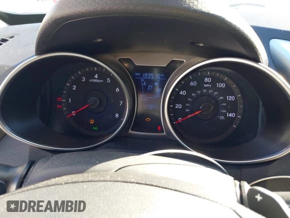 ✅ 2014 Hyundai Veloster • VIN: KMHTC6AD7EU218151 • Lot: 43619742. Wystawiony na IAAI z przebiegiem 193 516 mil. Bezpłatny archiwum sprzedaży aukcyjnych z USA i szczegółowy raport historii pojazdu na DreamBid. Zdjęcie 7.