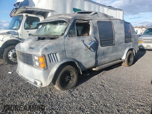 ✅ 1984 Dodge RAM • VIN: 2B6HB23T6EK224219 • Lot: 90029175. Wystawiony na Copart z przebiegiem 96 821 mil. Bezpłatny archiwum sprzedaży aukcyjnych z USA i szczegółowy raport historii pojazdu na DreamBid. Zdjęcie 1.