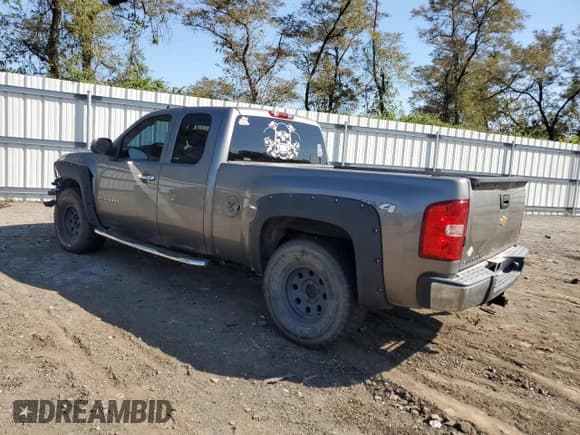 ✅ 2009 Chevrolet Silverado 1500 Work Truck • VIN: 1GCEK19C39Z231888 • Lot: 70527324. Listed on Copart with 113,752 mi. Free auction sales archive from the USA and detailed vehicle history report at DreamBid. Image 2.