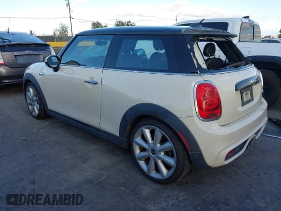✅ 2014 MINI Hardtop S • VIN: WMWXM7C55ET925802 • Лот: 43735271. Опубликован ранее на IAAI с пробегом 148 781 миль. Бесплатный доступ к архиву аукционных продаж из США и подробный отчёт об истории автомобиля на DreamBid. Изображение 3.