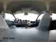 2018 Ram 1500 Tradesman z VIN 1C6RR6FG3JS325422, wystawiony jako IAAI lot #41674052 z przebiegiem 136 502 mil mil oraz . Historia ofert i sprzedaży dostępna na DreamBid. Obrazek 20.