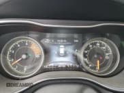 ✅ 2023 Jeep Cherokee Trailhawk • VIN: 1C4PJMBN9PD105666 • Lot: 71781754. Wystawiony na Copart z przebiegiem 13 684 mil. Bezpłatny archiwum sprzedaży aukcyjnych z USA i szczegółowy raport historii pojazdu na DreamBid. Zdjęcie 9.