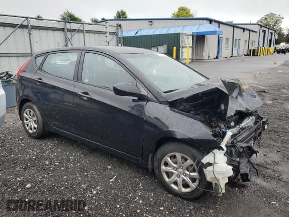 ✅ 2014 Hyundai Accent GS • VIN: KMHCT5AEXEU161365 • Lot: 72919524. Wystawiony na Copart z przebiegiem 86 624 mil. Bezpłatny archiwum sprzedaży aukcyjnych z USA i szczegółowy raport historii pojazdu na DreamBid. Zdjęcie 4.