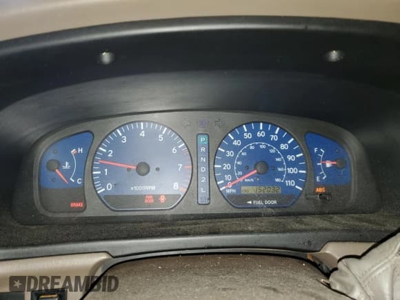 ✅ 2002 Toyota Sienna LE • VIN: 4T3ZF13C52U433264 • Lot: 82590025. Wystawiony na Copart z przebiegiem 152 032 mil. Bezpłatny archiwum sprzedaży aukcyjnych z USA i szczegółowy raport historii pojazdu na DreamBid. Zdjęcie 9.