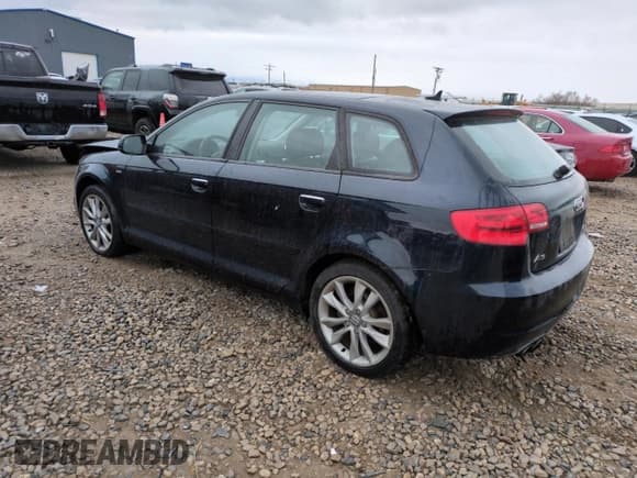 ✅ 2013 Audi A3 Premium • VIN: WAUBEAFM9DA006175 • Лот: 42743375. Опубликован ранее на Copart с пробегом 120 869 миль. Бесплатный доступ к архиву аукционных продаж из США и подробный отчёт об истории автомобиля на DreamBid. Изображение 2.