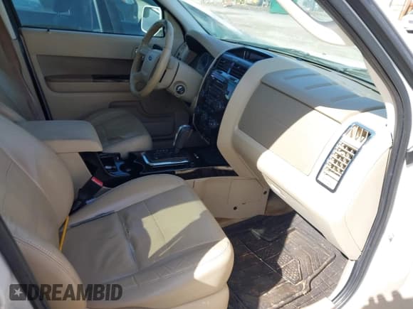 ✅ 2010 Ford Escape Limited • VIN: 1FMCU9EG4AKD41902 • Лот: 41938577. Опубликован ранее на IAAI с пробегом 244 487 миль. Бесплатный доступ к архиву аукционных продаж из США и подробный отчёт об истории автомобиля на DreamBid. Изображение 5.