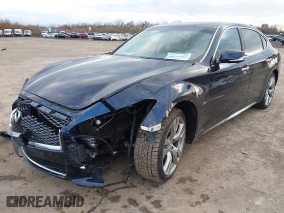 ✅ 2017 Infiniti Q70 3.7 • VIN: JN1BY1PR8HM210624 • Lot: 43777593. Listed on IAAI with 61,166 mi. Free auction sales archive from the USA and detailed vehicle history report at DreamBid. Image 2.