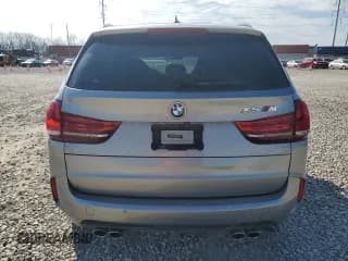 ✅ 2017 BMW X5 M • VIN: 5YMKT6C30H0X20717 • Lot: 48910235. Wystawiony na Copart z przebiegiem 67 640 mil. Bezpłatny archiwum sprzedaży aukcyjnych z USA i szczegółowy raport historii pojazdu na DreamBid. Zdjęcie 6.