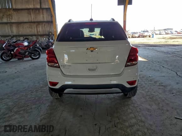✅ 2021 Chevrolet Trax LT • VIN: KL7CJLSM6MB374065 • Lot: 93767955. Listed on Copart with 33,160 mi. Free auction sales archive from the USA and detailed vehicle history report at DreamBid. Image 6.