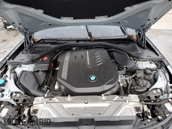 ✅ 2024 BMW 3 Series M340i xDrive • VIN: 3MW49FF0XR8E33956 • Lot: 70353695. Wystawiony na Copart z przebiegiem Nie podano. Bezpłatny archiwum sprzedaży aukcyjnych z USA i szczegółowy raport historii pojazdu na DreamBid. Zdjęcie 11.