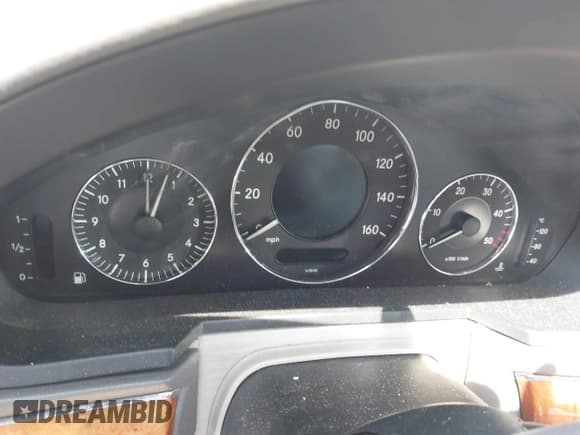 ✅ 2007 Mercedes-Benz E 320 • VIN: WDBUF22X17B077446 • Лот: 42114926. Опубликован ранее на IAAI с пробегом Не указан. Бесплатный доступ к архиву аукционных продаж из США и подробный отчёт об истории автомобиля на DreamBid. Изображение 7.