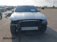 ✅ 2017 Jaguar F-Pace 35t Premium • VIN: SADCJ2BV1HA091773 • Lot: 42289518. Wystawiony na IAAI z przebiegiem 130 935 mil. Bezpłatny archiwum sprzedaży aukcyjnych z USA i szczegółowy raport historii pojazdu na DreamBid. Zdjęcie 12.