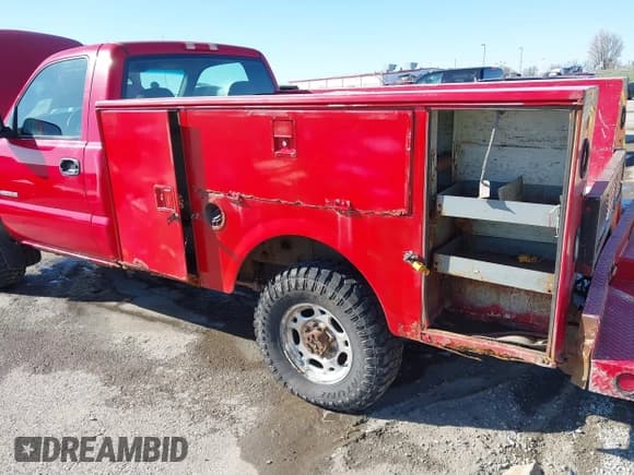 ✅ 2006 Chevrolet Silverado 2500HD • VIN: 1GBHK24U46E133818 • Lot: 41839282. Listed on IAAI with 263,212 mi. Free auction sales archive from the USA and detailed vehicle history report at DreamBid. Image 18.