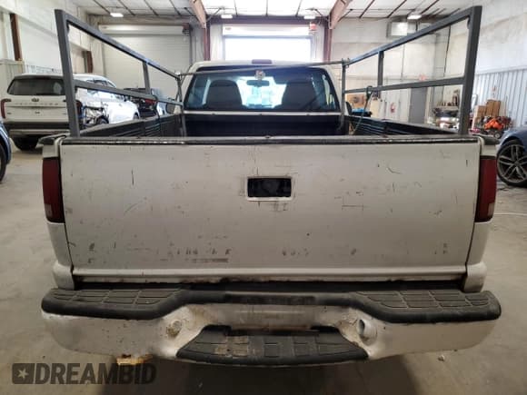 ✅ 2001 Chevrolet S-10 • VIN: 1GCCS14551K103701 • Лот: 88701075. Опубликован ранее на Copart с пробегом Не указан. Бесплатный доступ к архиву аукционных продаж из США и подробный отчёт об истории автомобиля на DreamBid. Изображение 6.