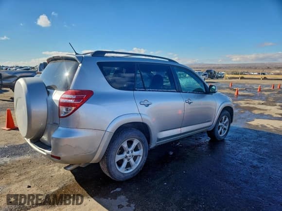 ✅ 2012 Toyota RAV4 Limited • VIN: 2T3DK4DV7CW069910 • Lot: 95604385. Listed on Copart with 152,910 mi. Free auction sales archive from the USA and detailed vehicle history report at DreamBid. Image 3.