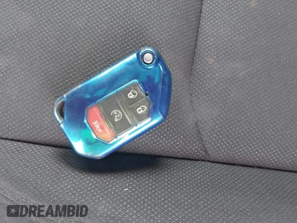 ✅ 2023 Jeep Wrangler Sport • VIN: 1C4HJXDG5PW530309 • Lot: 42154961. Listed on IAAI with 29,846 mi. Free auction sales archive from the USA and detailed vehicle history report at DreamBid. Image 11.