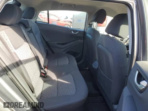 2019 Hyundai Ioniq SEL с VIN KMHC75LC8KU111060, выставлен на аукционе Copart как лот 76262864 с пробегом 132 863 миль миль и Списание • Salvage title. История ставок и продаж доступна на DreamBid. Изображение 10.