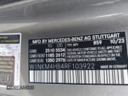 ✅ 2024 Mercedes-Benz GLC 300 • VIN: W1NKM4HB4RF103922 • Lot: 42409332. Wystawiony na IAAI z przebiegiem 21 590 mil. Bezpłatny archiwum sprzedaży aukcyjnych z USA i szczegółowy raport historii pojazdu na DreamBid. Zdjęcie 9.
